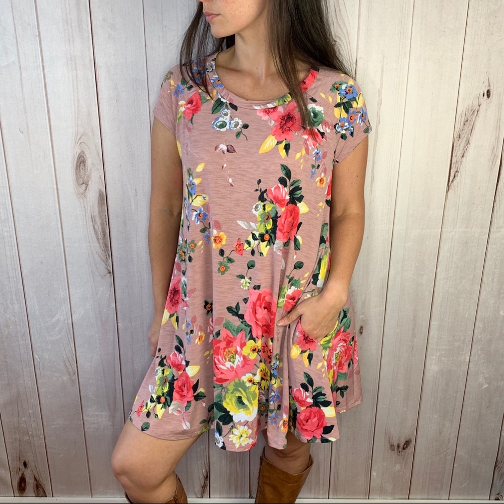 Shaina- pink floral short sleeve dress - Picture 2 of 9